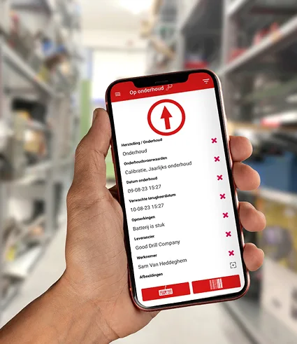 Smartphone met onderhoudsgegevens in de MIRA-app